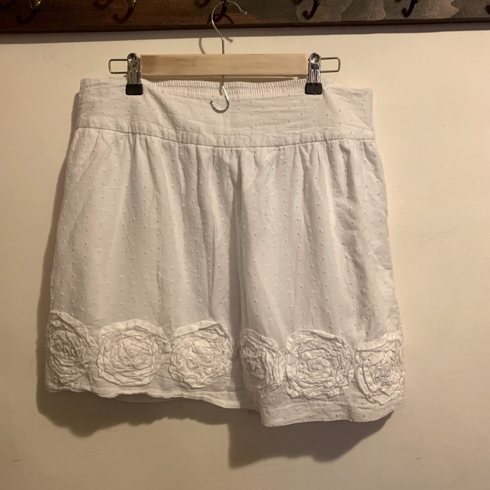 Stooshy white skirt with Floral trim. Size large. 100% cotton